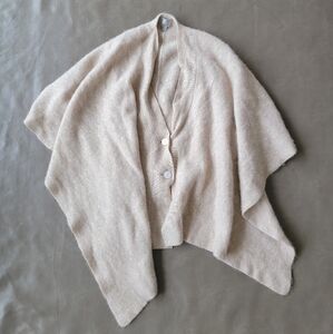 100% Cashmere, Ryllace Plus Size, Cream Poncho/Shawl, One Size, MSRP $350